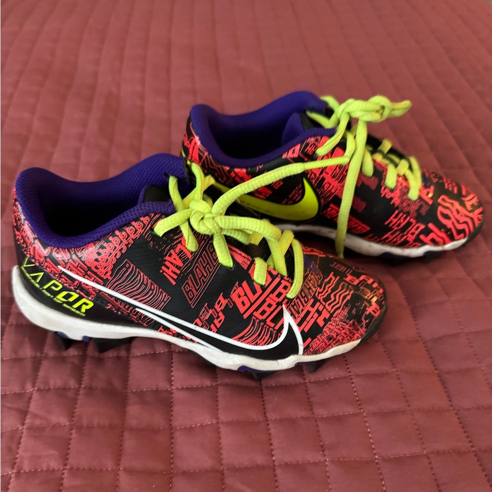 Nike Kids Vapor football Shoes - Red and Green